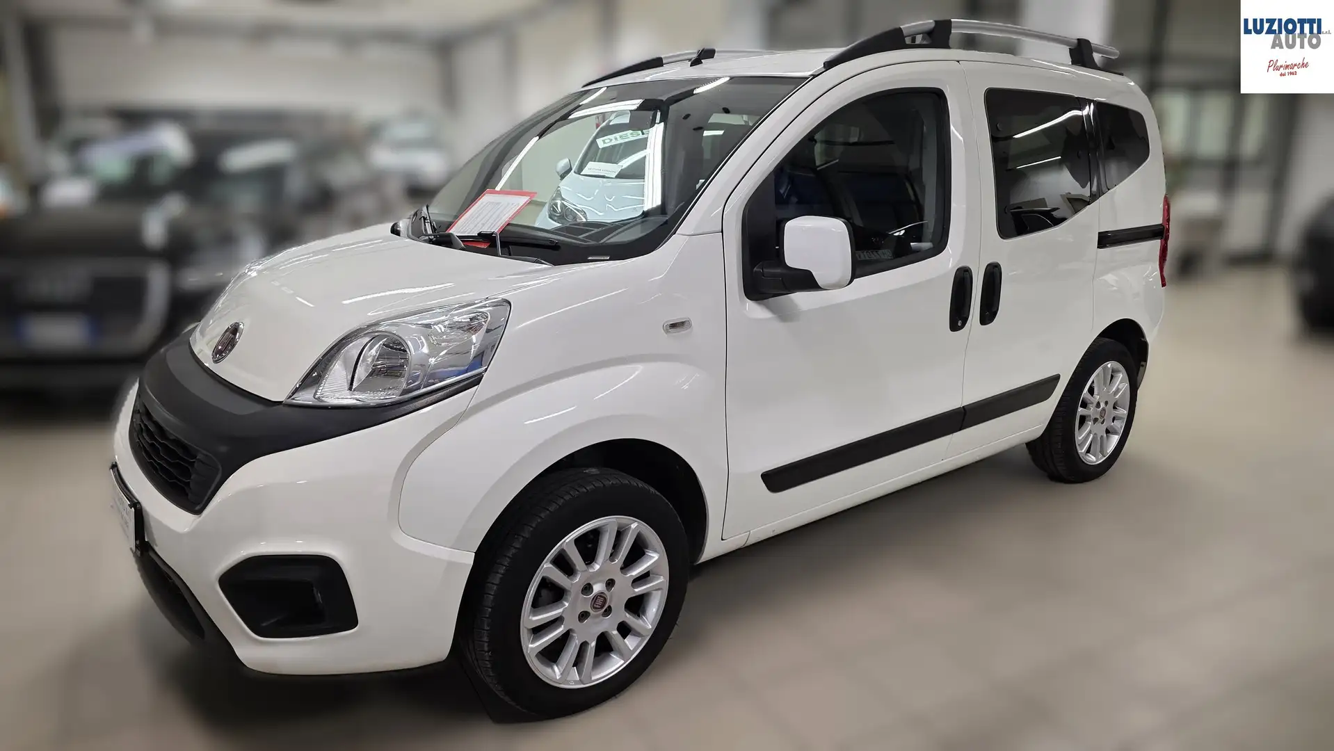 Fiat Qubo QUBO 1.4 NATURAL POWER - BENZINA/METANO Bianco - 2