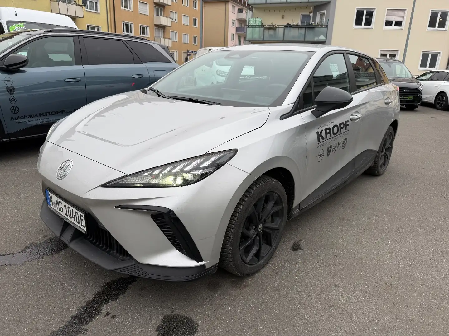 MG MG4 Standard 51kWh SpurH LED KlimaA PDC ACC Білий - 2