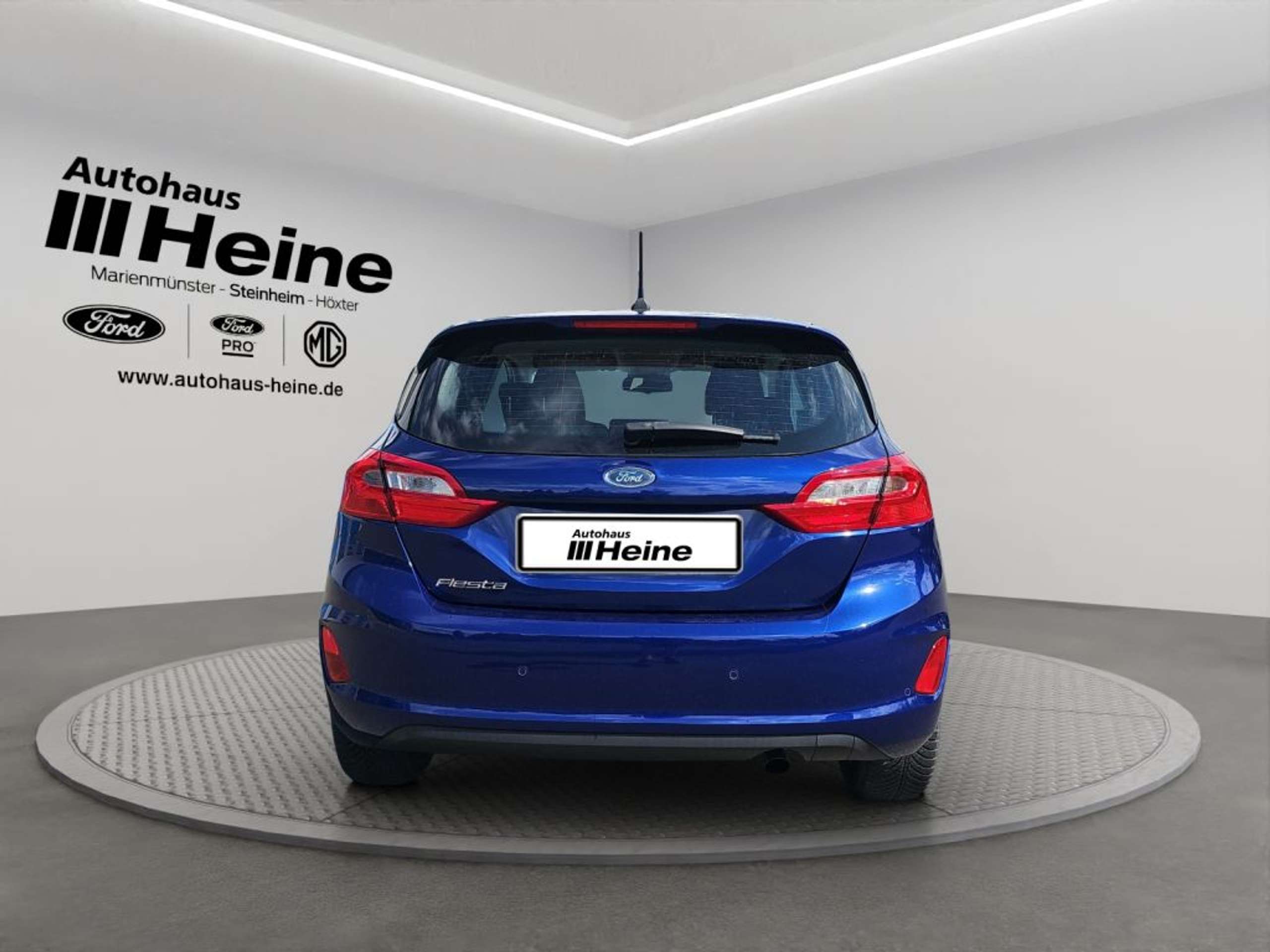 Fahrzeugabbildung Ford Fiesta 1.0 EcoBoost S&S Aut. COOL&CONNECT - mit KI generiert/bearbeitet