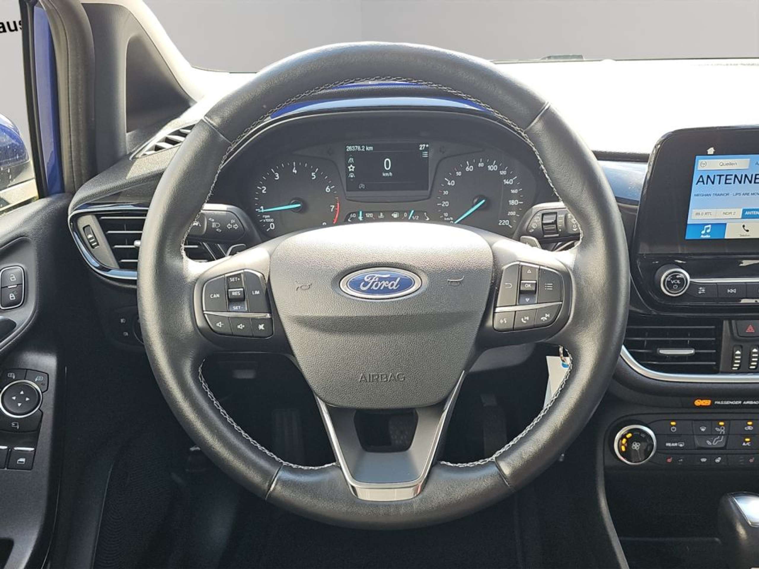 Fahrzeugabbildung Ford Fiesta 1.0 EcoBoost S&S Aut. COOL&CONNECT - mit KI generiert/bearbeitet