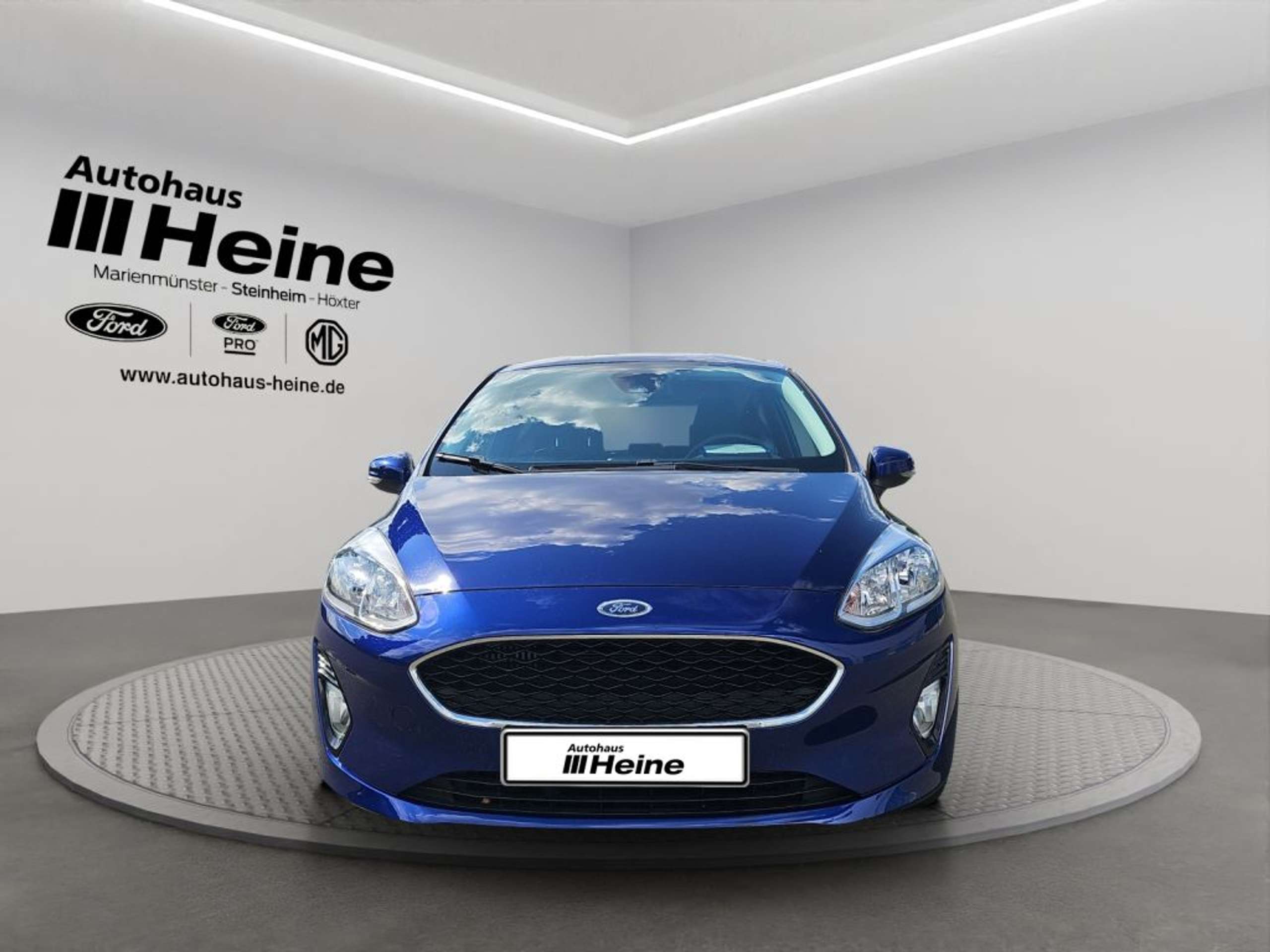 Fahrzeugabbildung Ford Fiesta 1.0 EcoBoost S&S Aut. COOL&CONNECT - mit KI generiert/bearbeitet