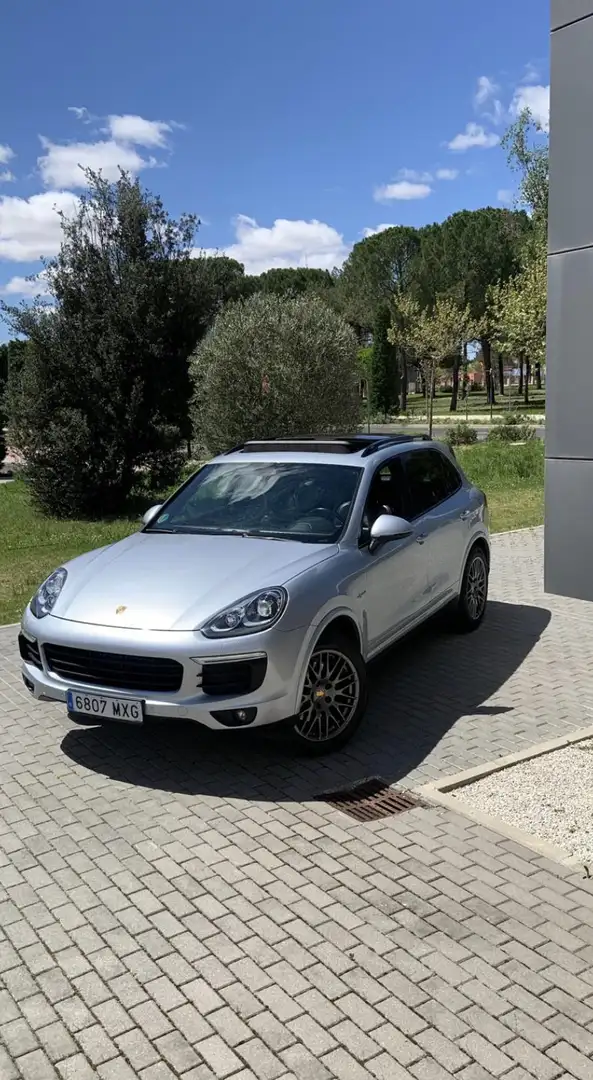 Porsche Cayenne S E-Hybrid Platinum Edition - 1
