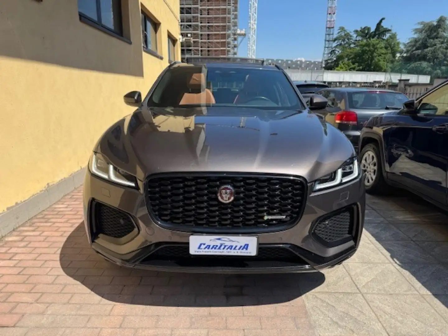 Jaguar F-Pace 2.0 D 204 CV AWD aut. R-Dynamic SE TETTO PANORAMIC Bronze - 2