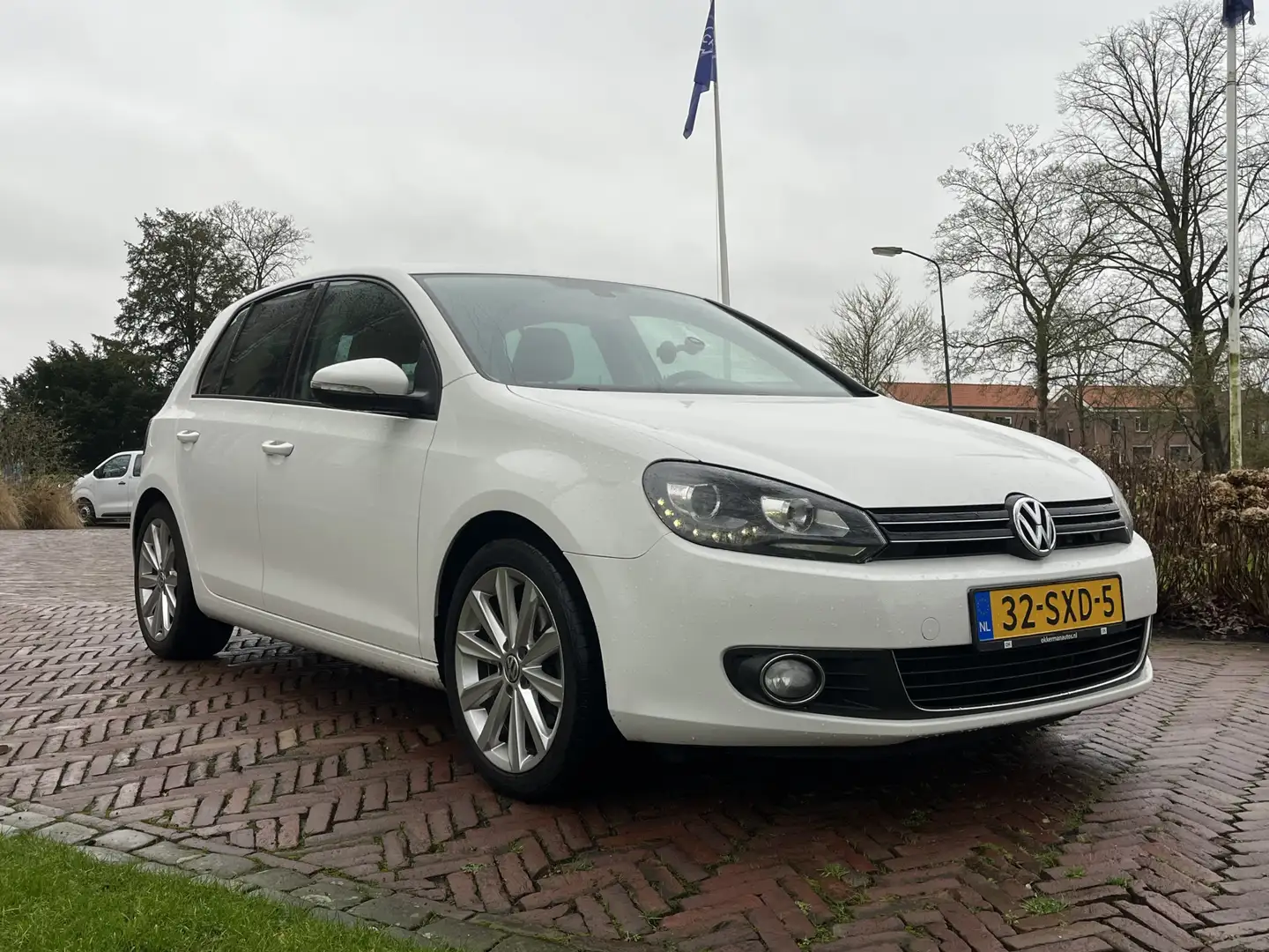 Volkswagen Golf 1.4 TSI Highline GTI-LOOK * NL AUTO * NAP Weiß - 2