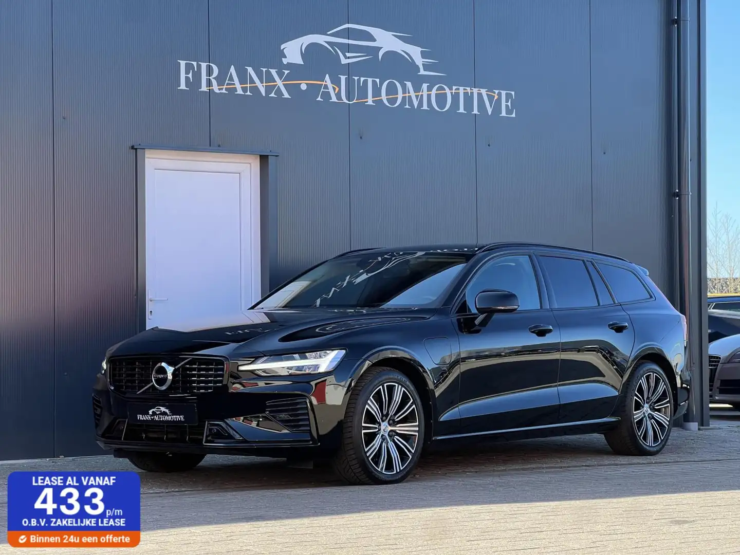 Volvo V60 2.0 T6 Recharge AWD R-Design Zwart - 1