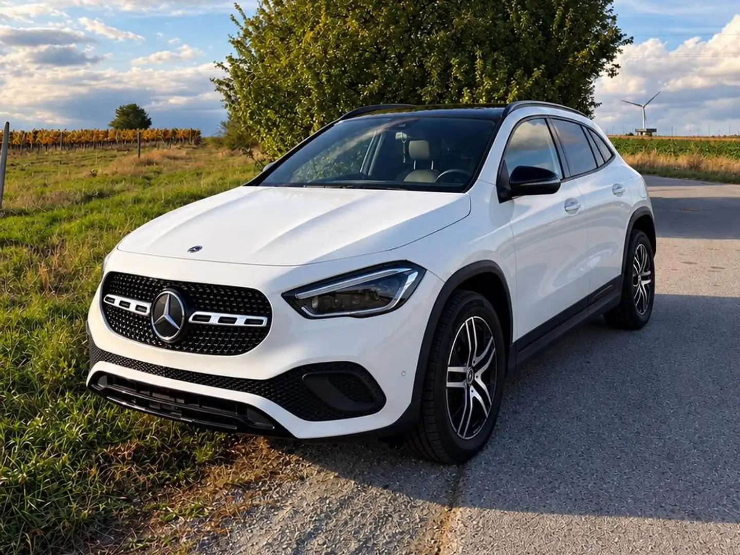 Mercedes-Benz GLA 180 GLA 180 d Aut. Weiß - 2