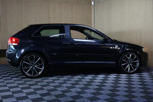 Audi A3 view 7