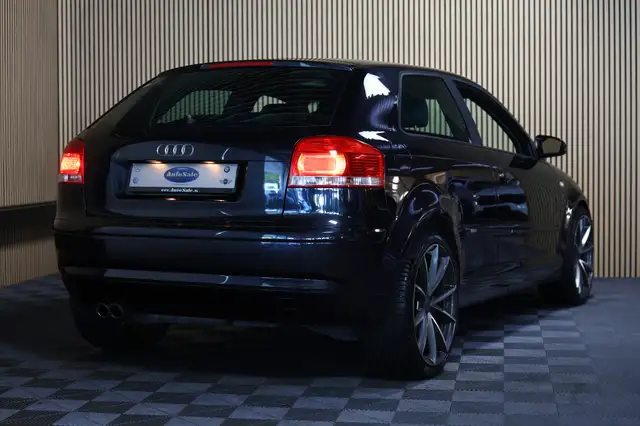 Audi A3 view 3