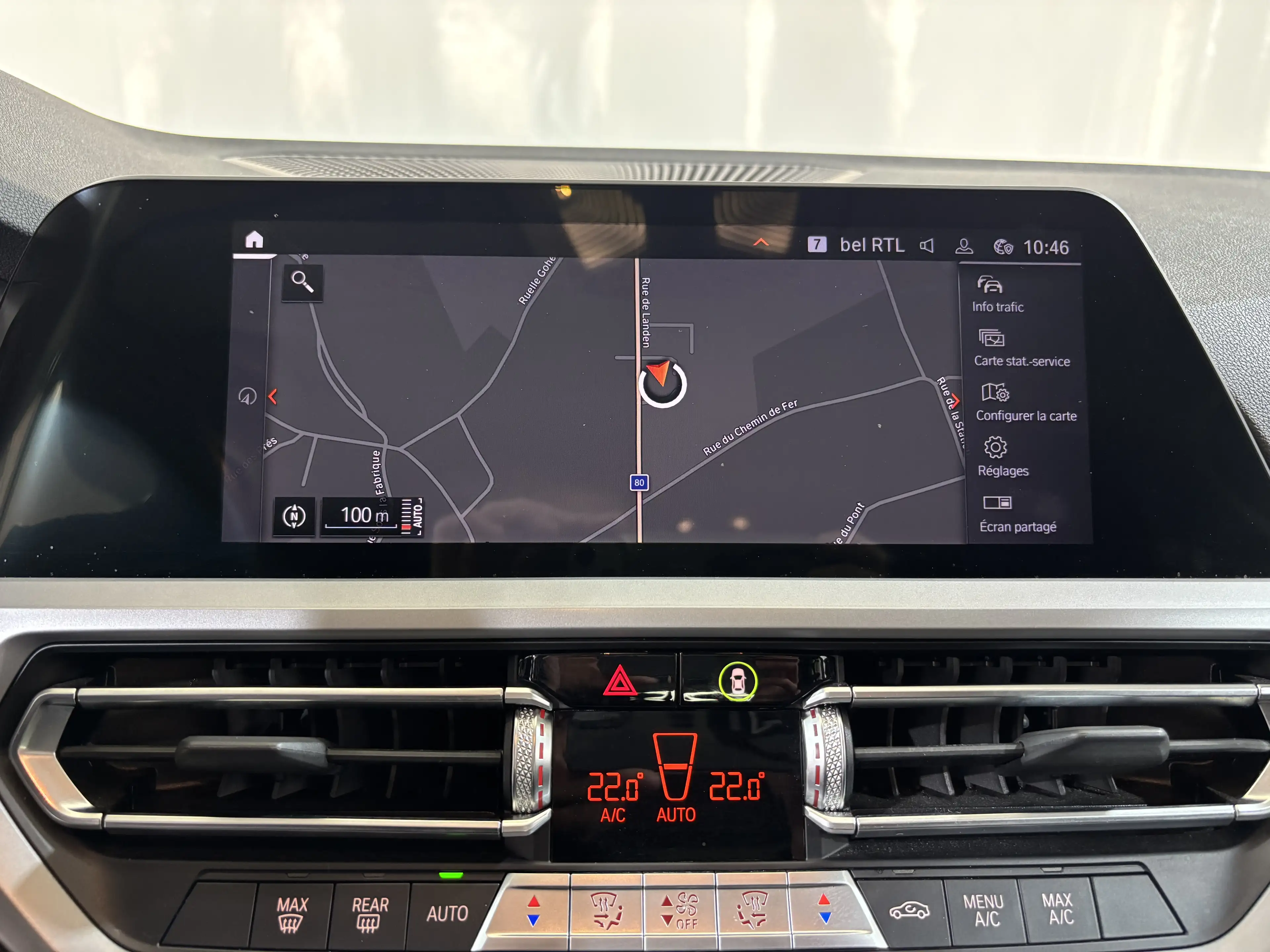 BMW 316 2.0 dA * Carplay * Digital * Cruise * Bi-Zone — photo 14