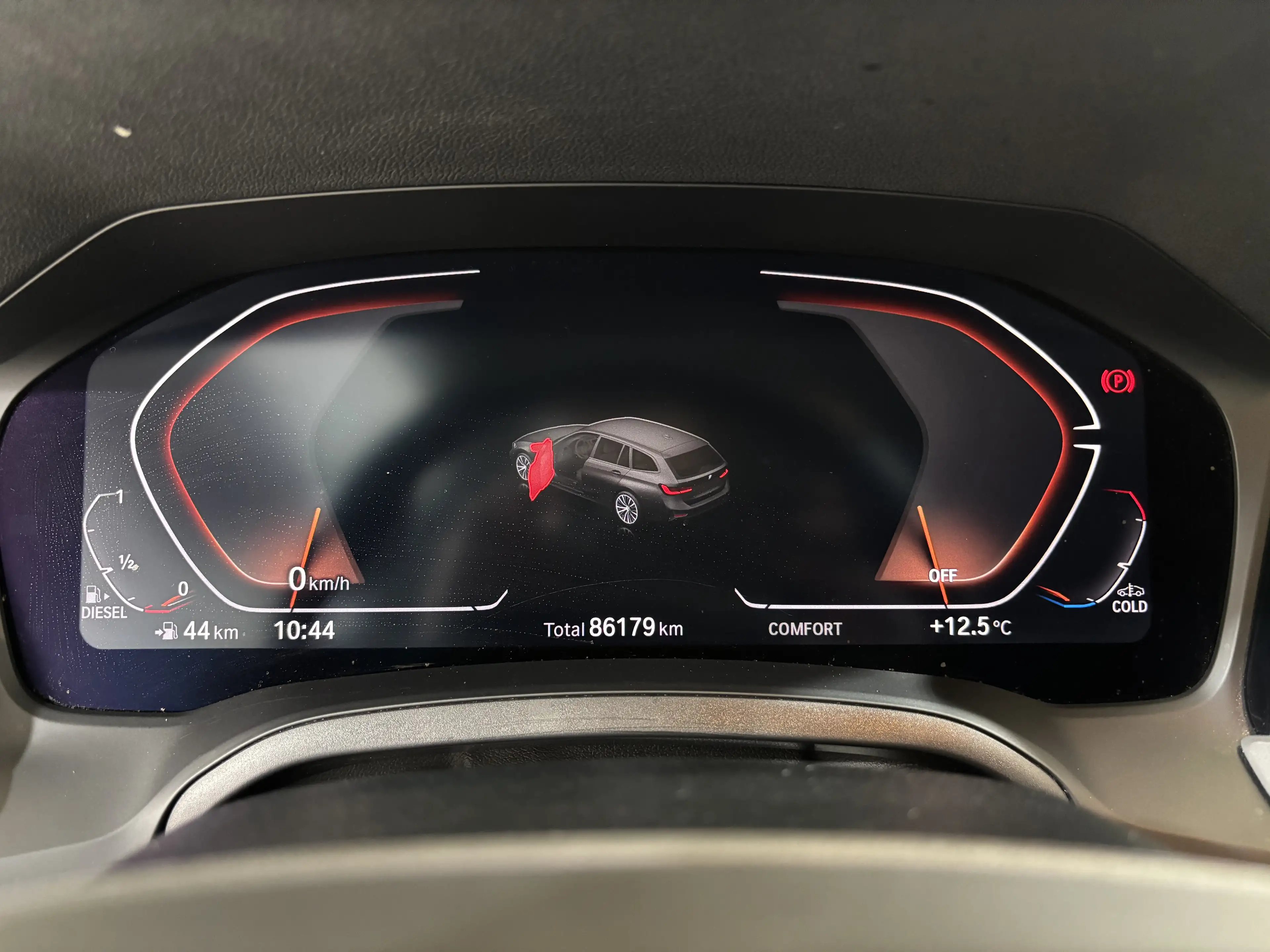 BMW 316 2.0 dA * Carplay * Digital * Cruise * Bi-Zone — photo 11