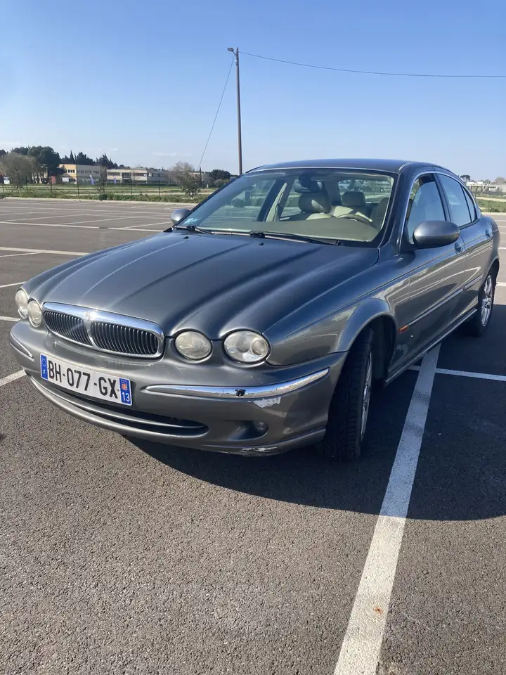 Jaguar X-Type