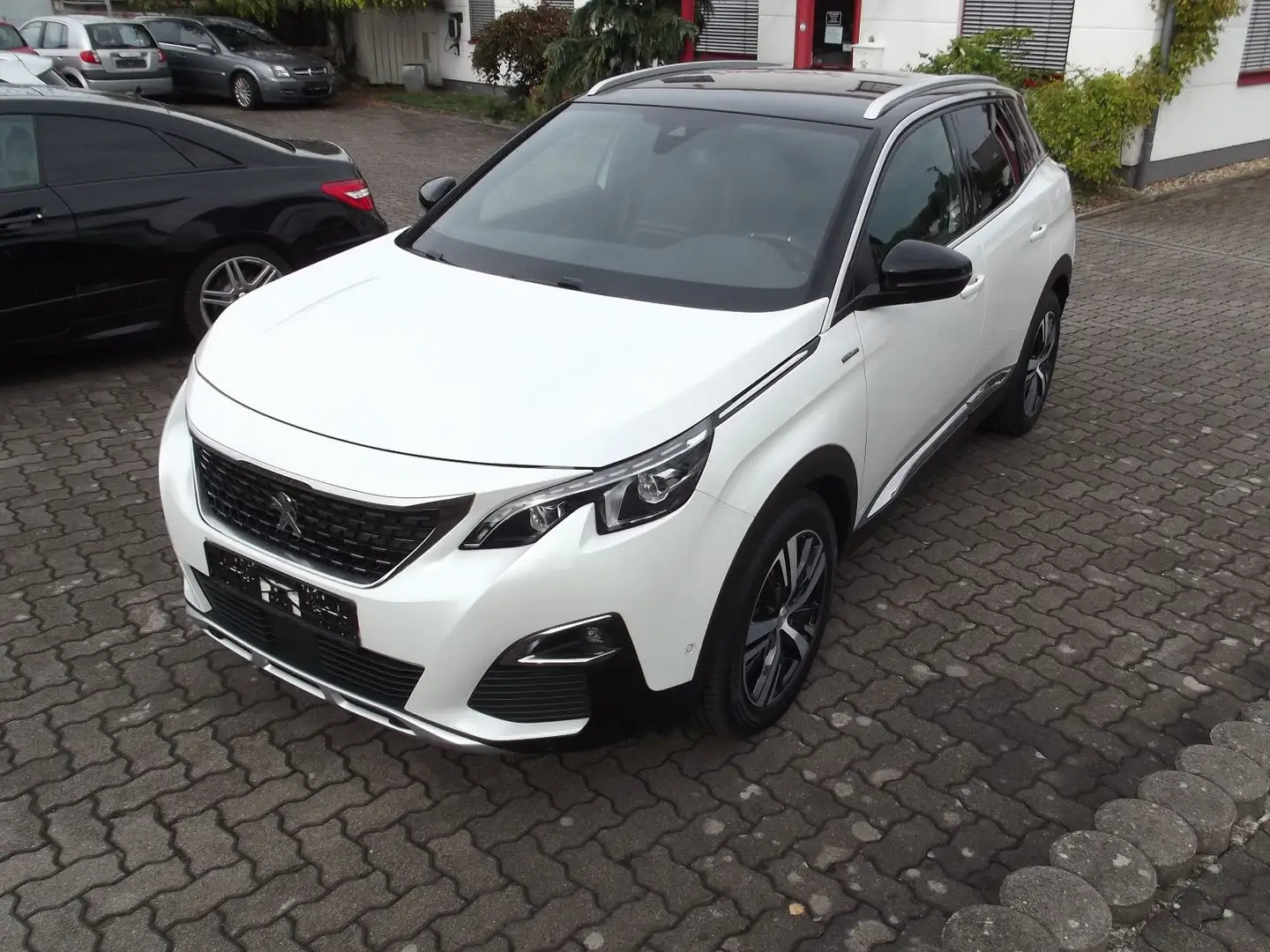 Peugeot 3008 Allure GT- Line NAVI SHZ AHK S+W KAMERA Weiß - 2