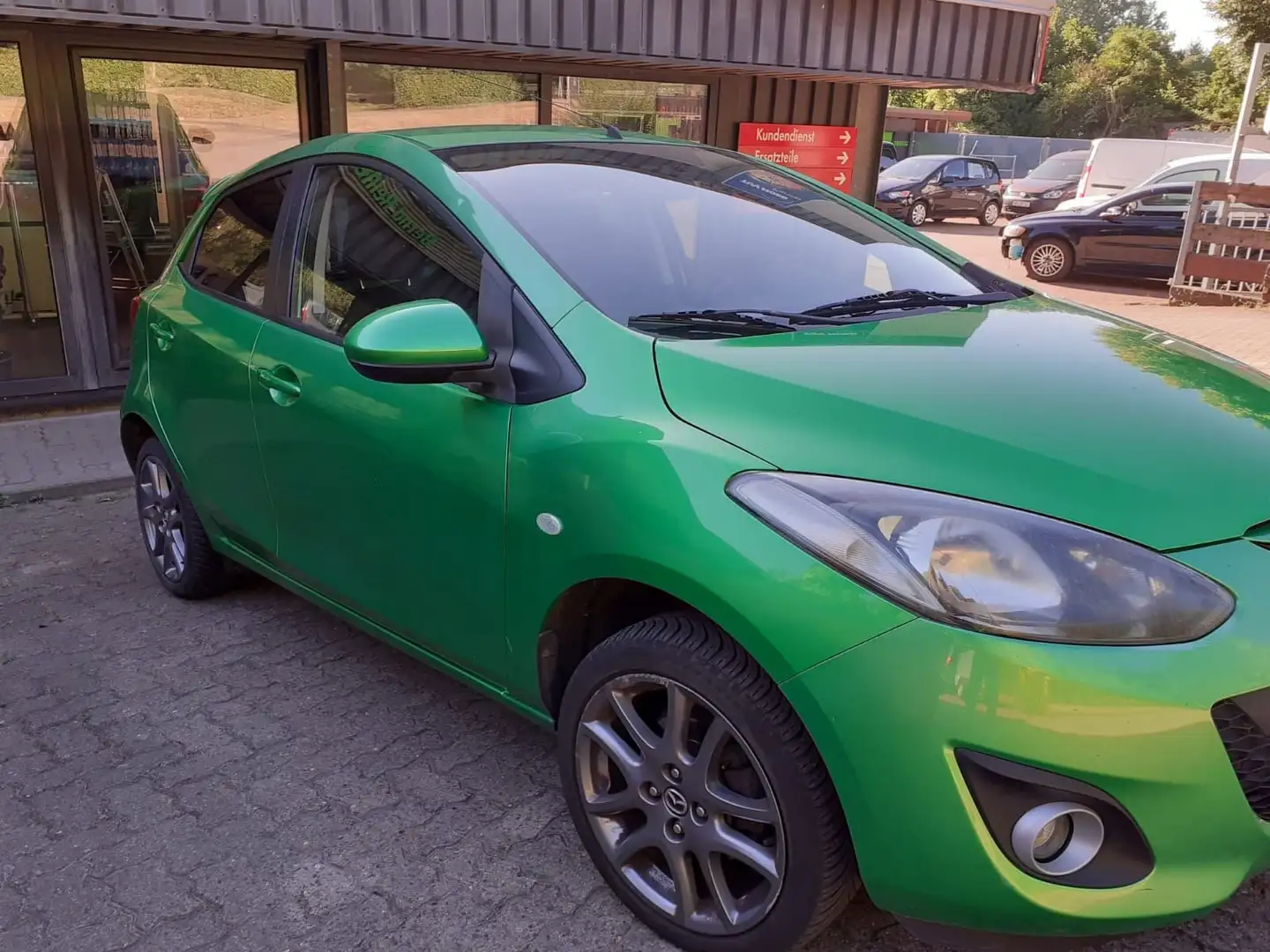 Mazda 2 Grün - 2