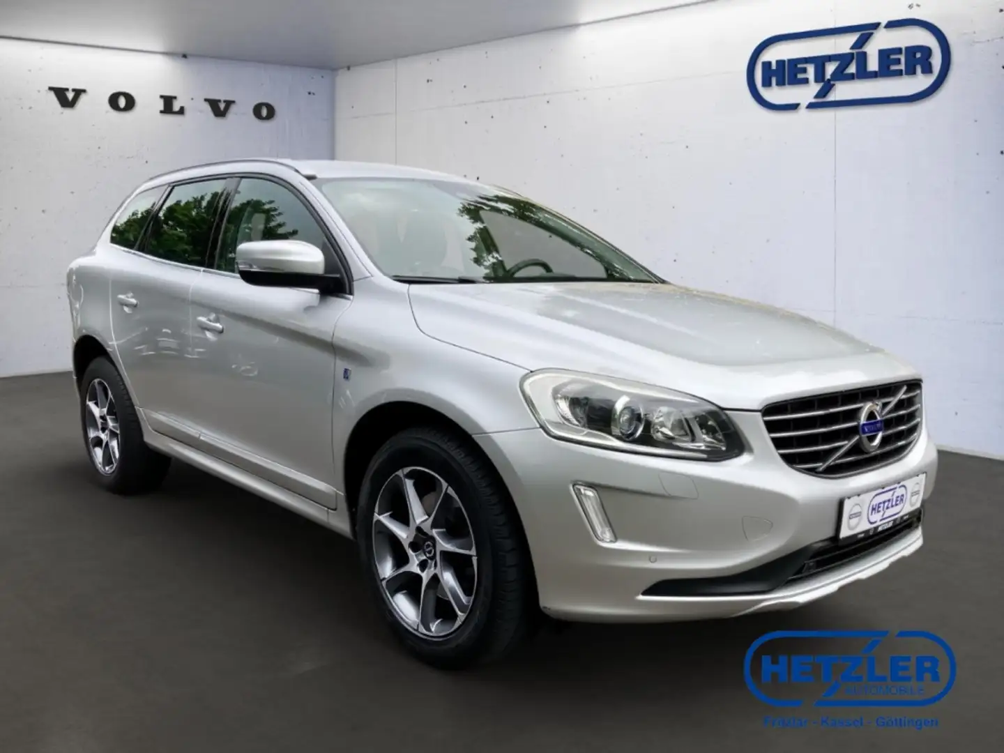 Volvo XC60 Ocean Race 2WD D3 5 Zylinder  DPF Navi Leder Digit Срібний - 2