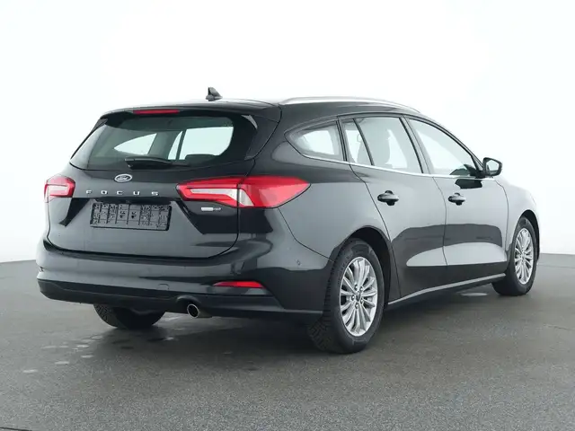 Ford Focus view 5