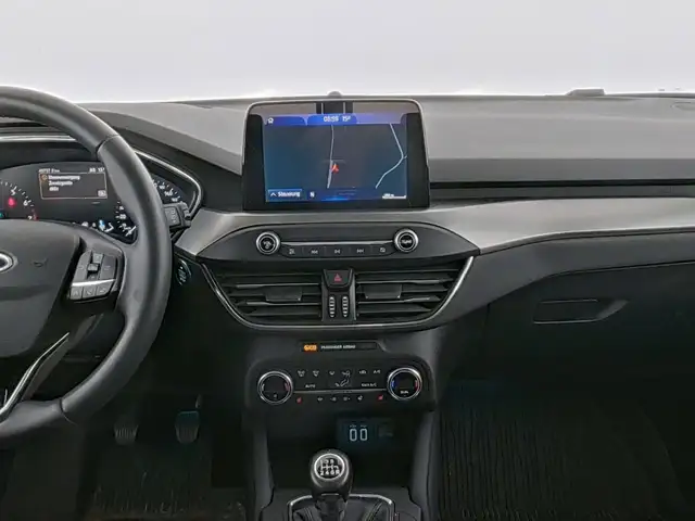 Ford Focus view 16
