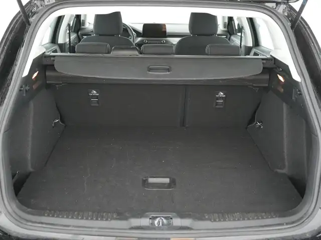 Ford Focus view 9