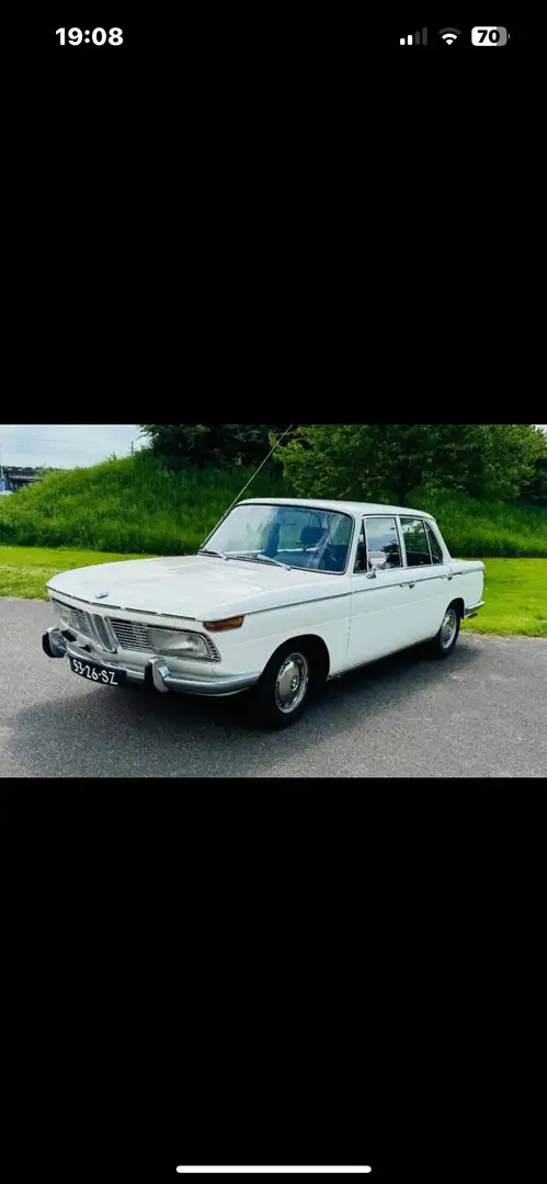 Oldtimer BMW 2000 automaat - 1