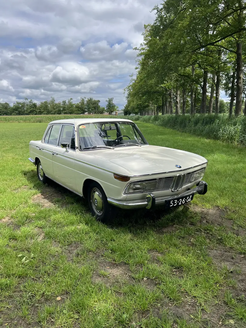 Oldtimer BMW BMW 2000 automaat - 2