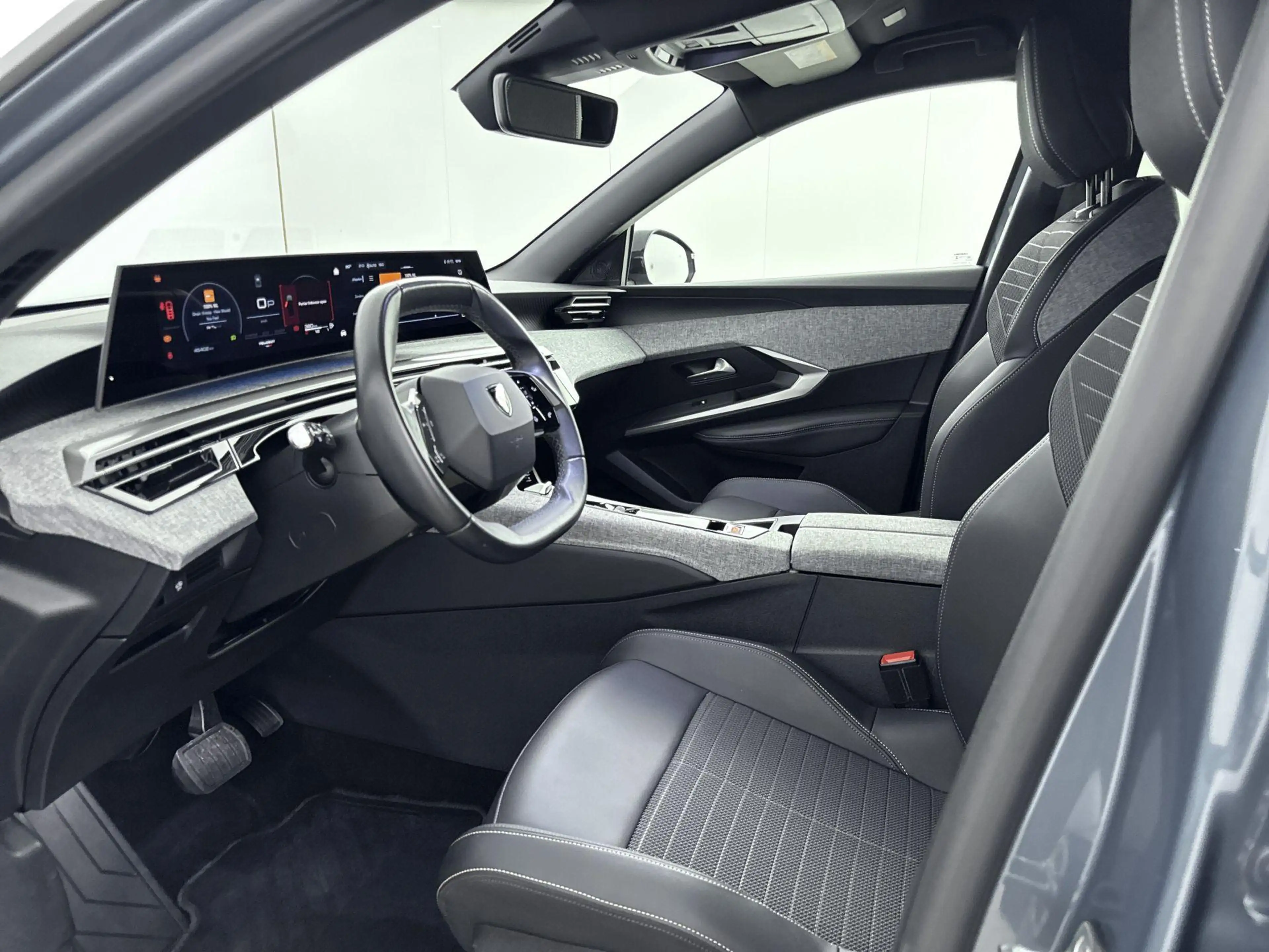 Peugeot 5008 1.2 Hybrid 145pk Allure | 360 camera | Adaptieve c — photo 10