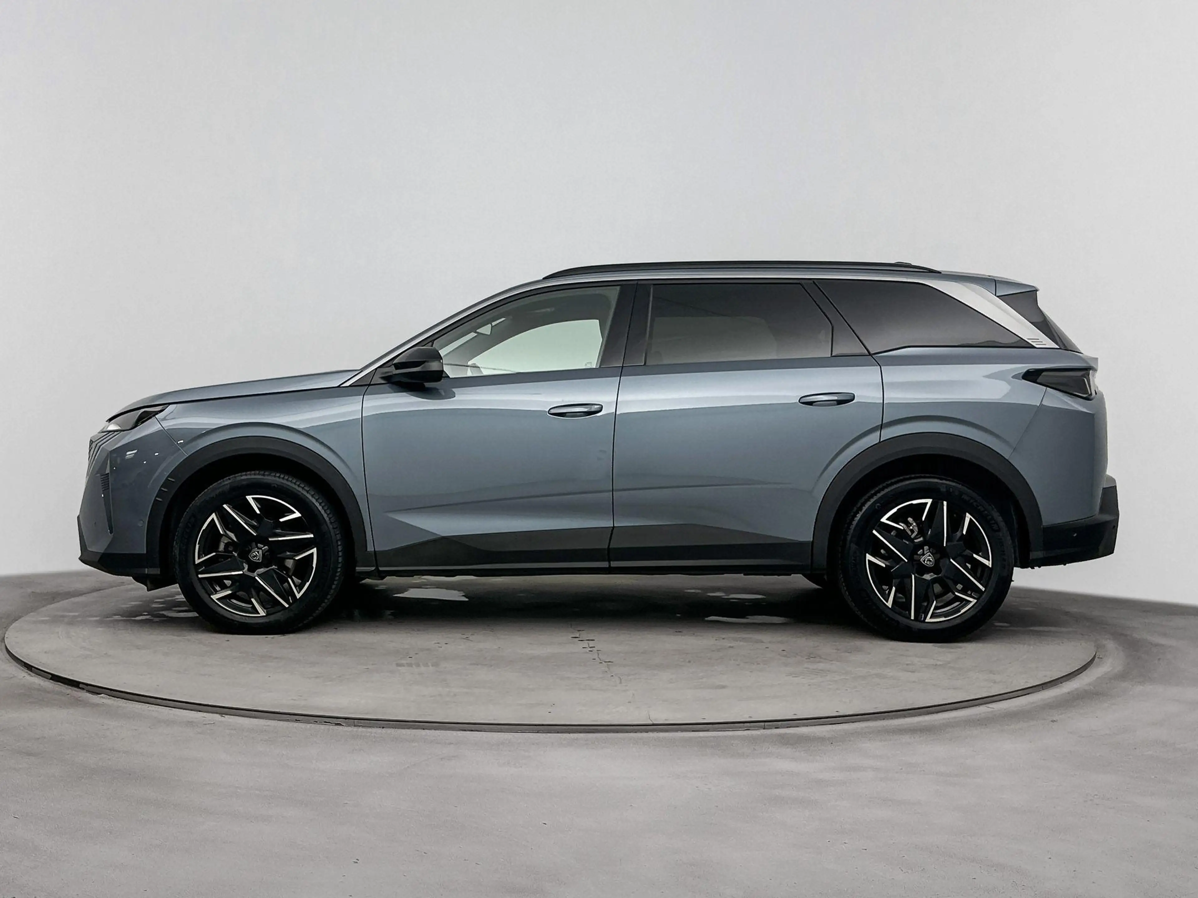 Peugeot 5008 1.2 Hybrid 145pk Allure | 360 camera | Adaptieve c — photo 2