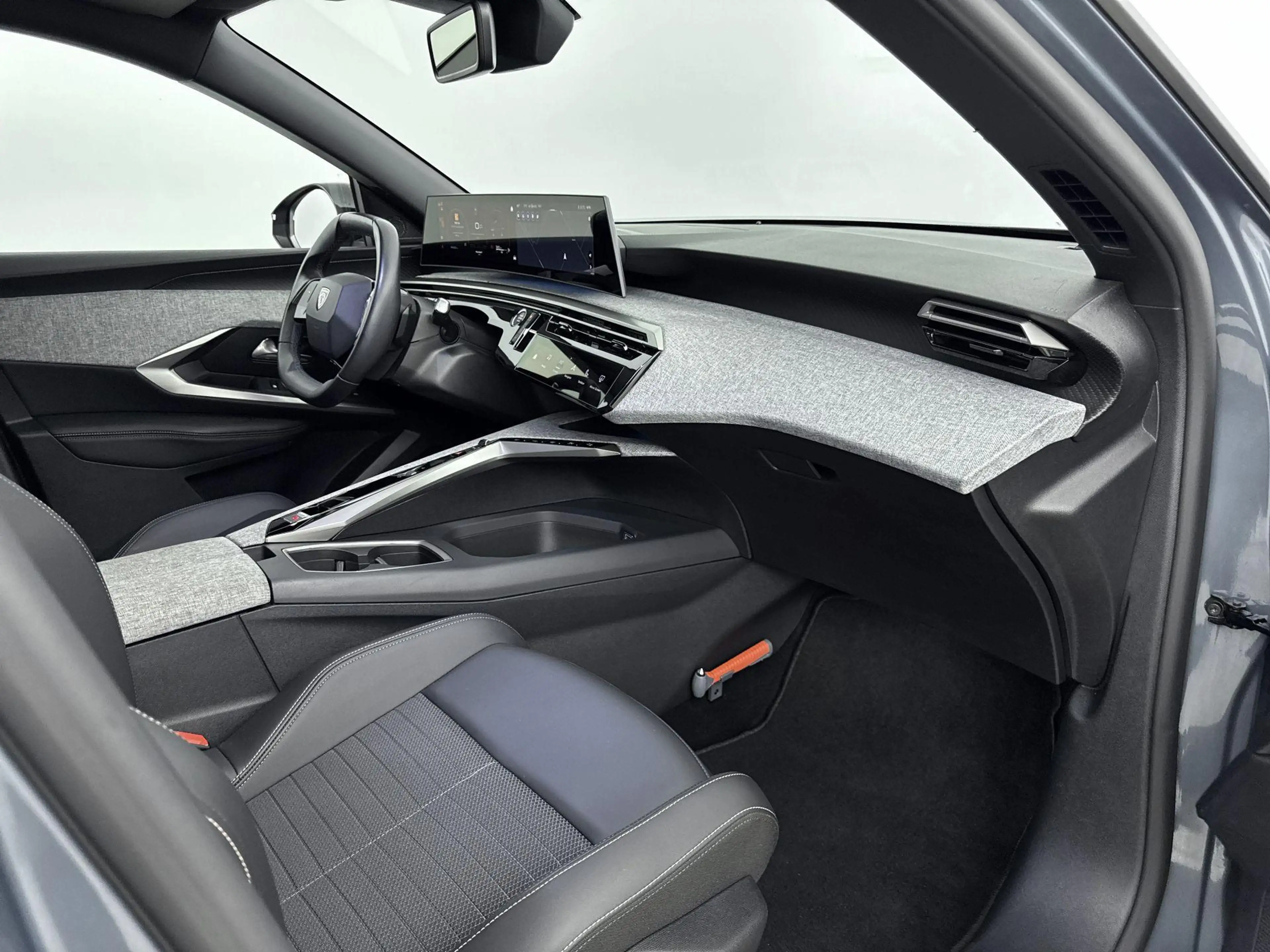 Peugeot 5008 1.2 Hybrid 145pk Allure | 360 camera | Adaptieve c — photo 12