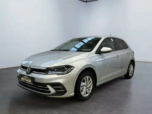 Volkswagen Polo view 2