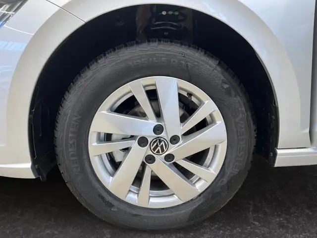 Volkswagen Polo view 15