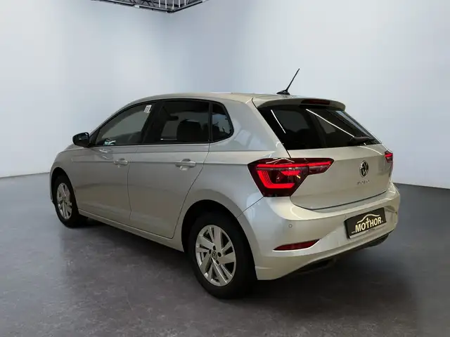 Volkswagen Polo view 4