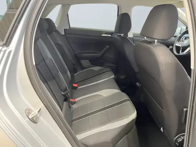 Volkswagen Polo view 11