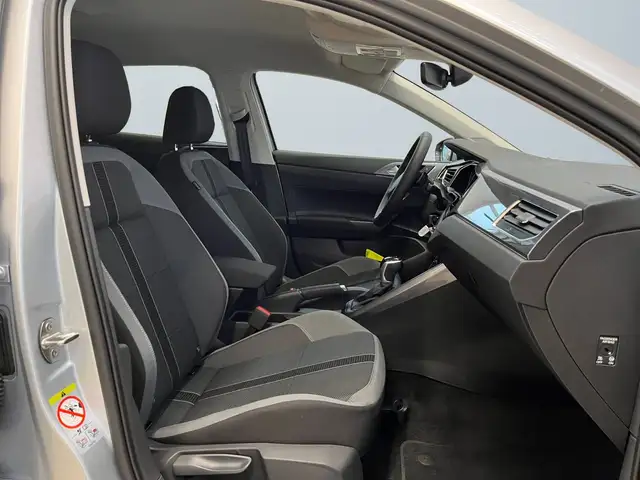 Volkswagen Polo view 10