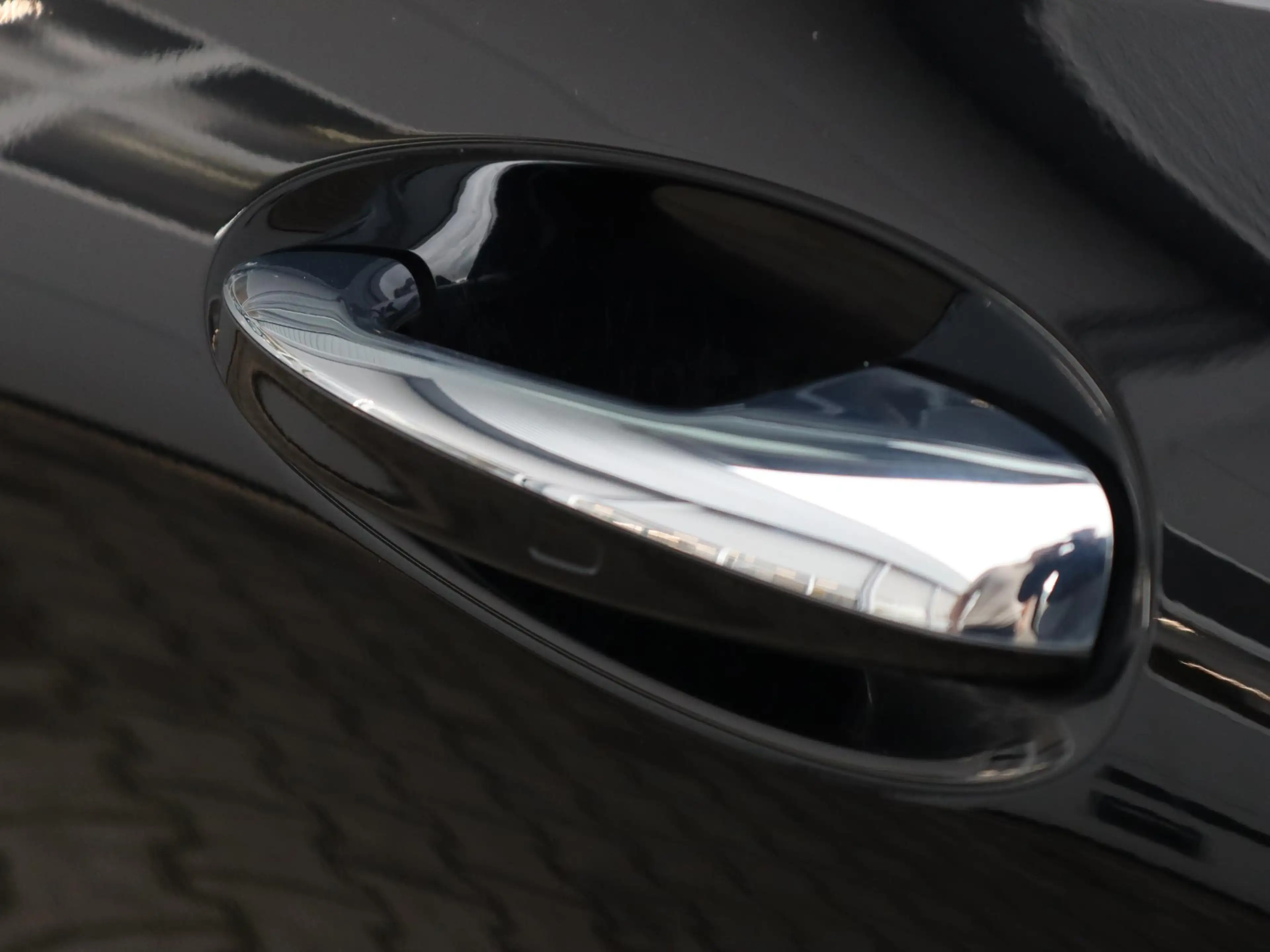 Mercedes-Benz EQB 250 Luxury Line 67 kWh — photo 8
