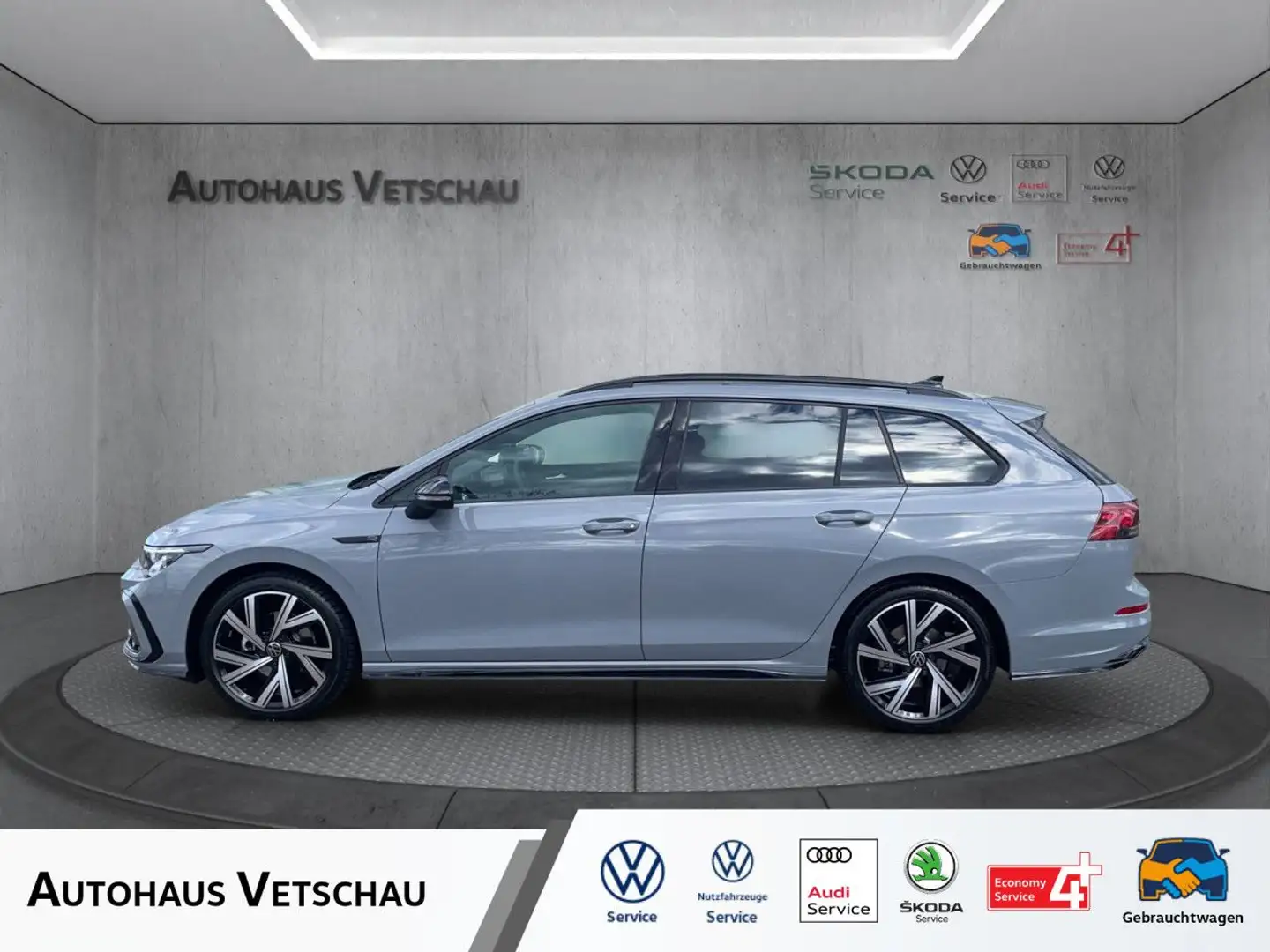 Volkswagen Golf Variant Golf VIII Variant R-Line 1.5 eTSI DSG Bluetooth Grau - 1