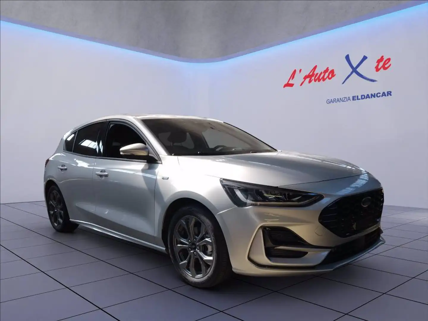 Ford Focus 1.0t ecoboost h ST-Line 155cv powershift Grigio - 1