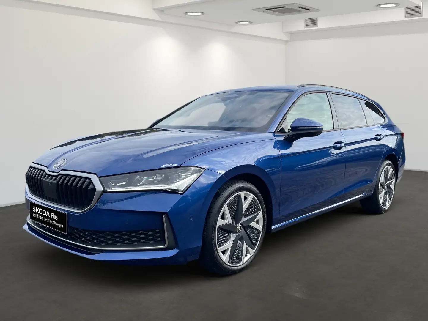 Skoda Superb Combi 2.0 TDI 4x4 Selection *AHK*MATRIX*NAVI* Blau - 2