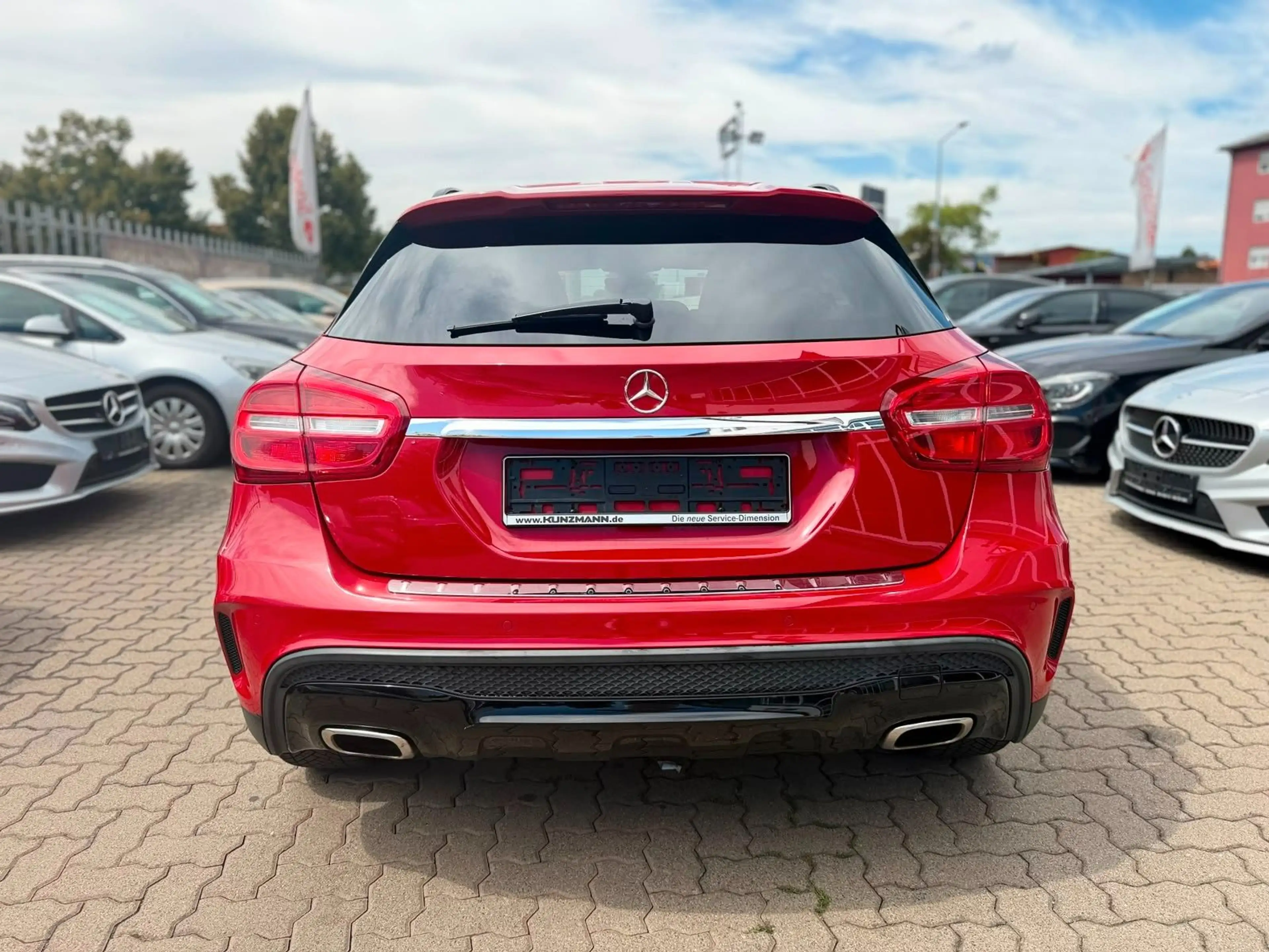 Mercedes-Benz GLA 250 *AMG*PANORAMA*BI-XENON*NIGHT-PAKET* — photo 7