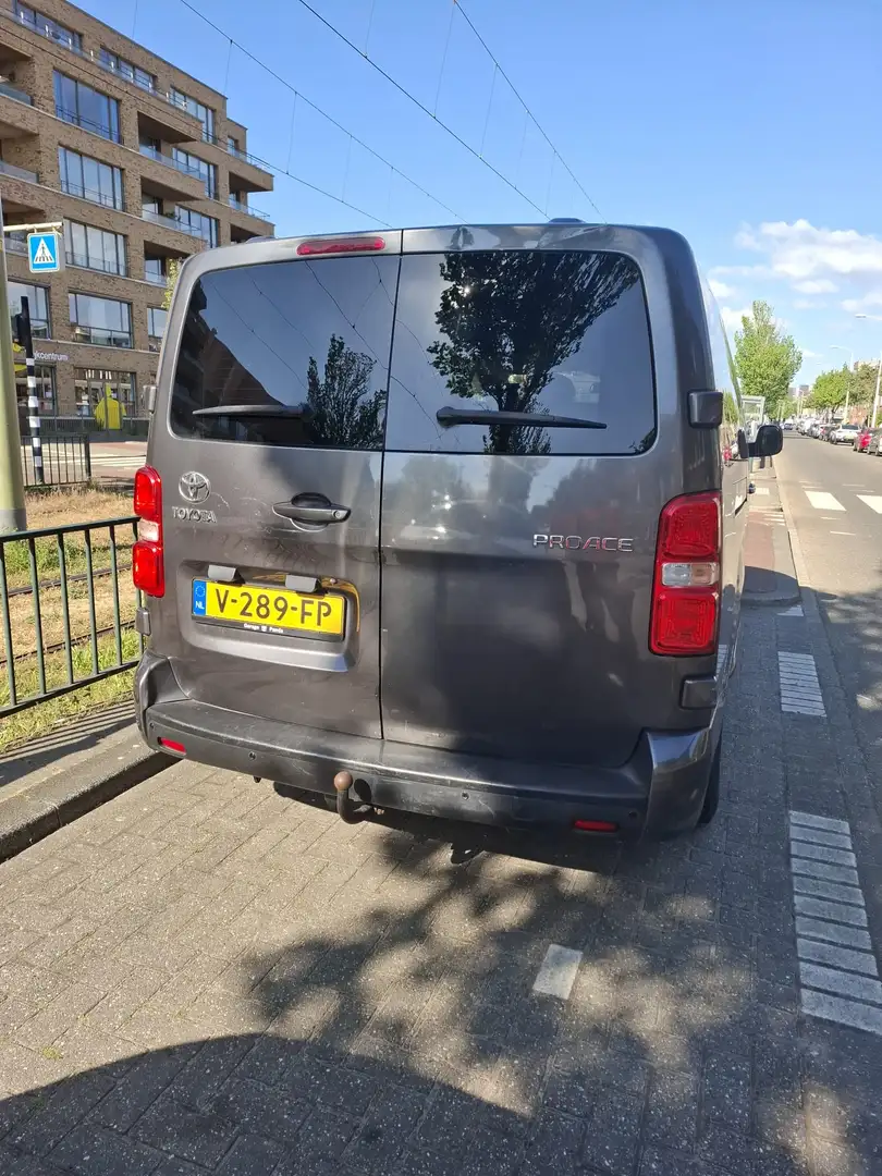 Toyota Proace 2,0-l-D-4D (5-Si.) Autm. Verso Family Comfort comp - 2