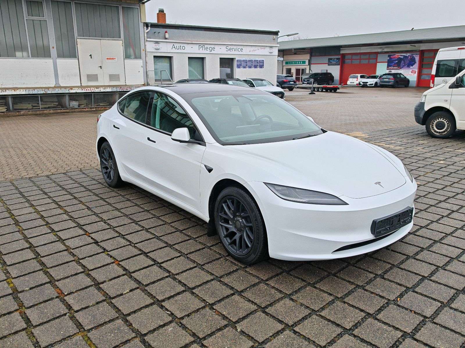 Second hand Tesla Model 3 electro