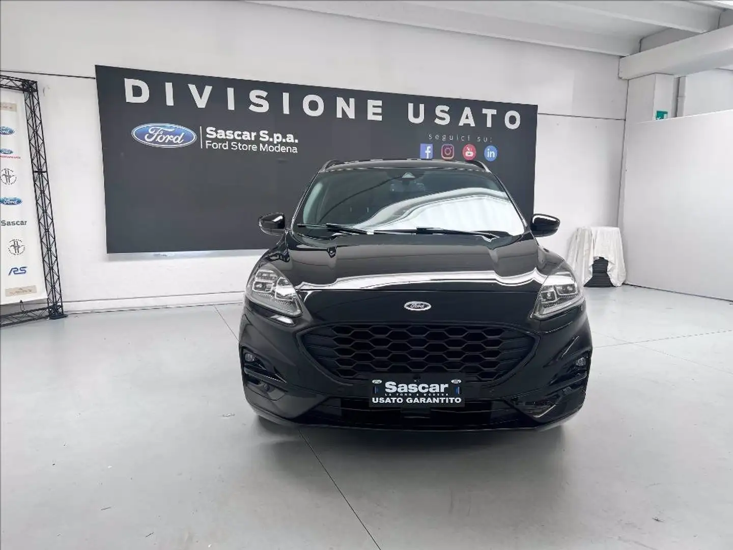 Ford Kuga 2.5 full hybrid ST-Line X 2wd 190cv cvt Nero - 2
