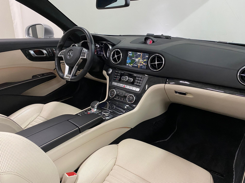 Mercedes-Benz SL 500 AMG Exclusive interrieur Camera Harman Kardon Airs — photo 34