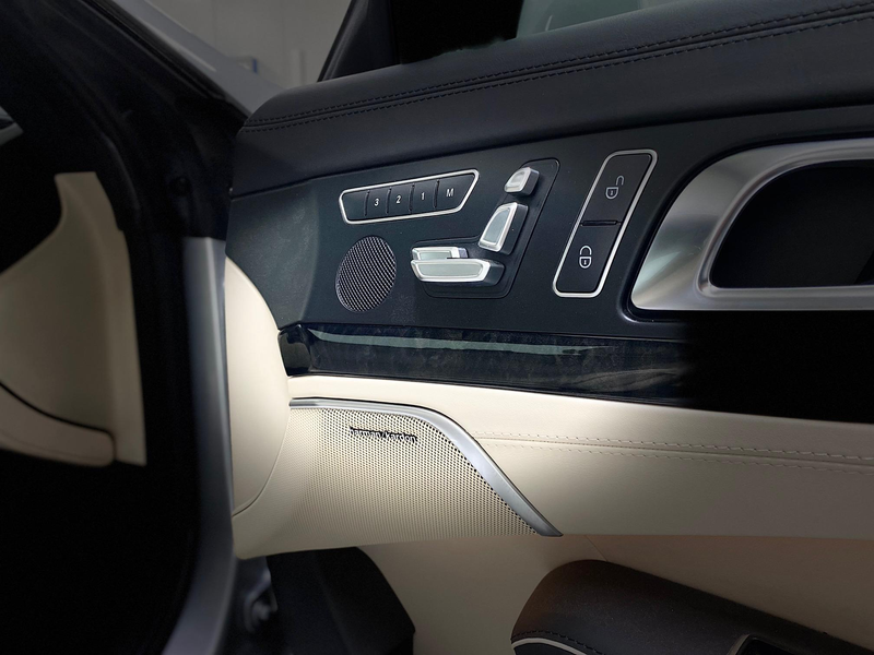 Mercedes-Benz SL 500 AMG Exclusive interrieur Camera Harman Kardon Airs — photo 32