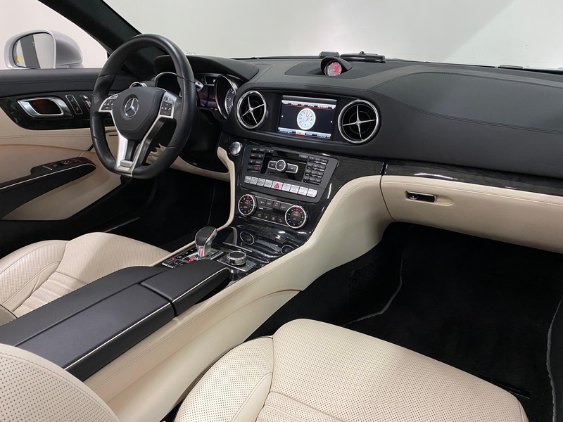 Mercedes-Benz SL 500 AMG Exclusive interrieur Camera Harman Kardon Airs — photo 30