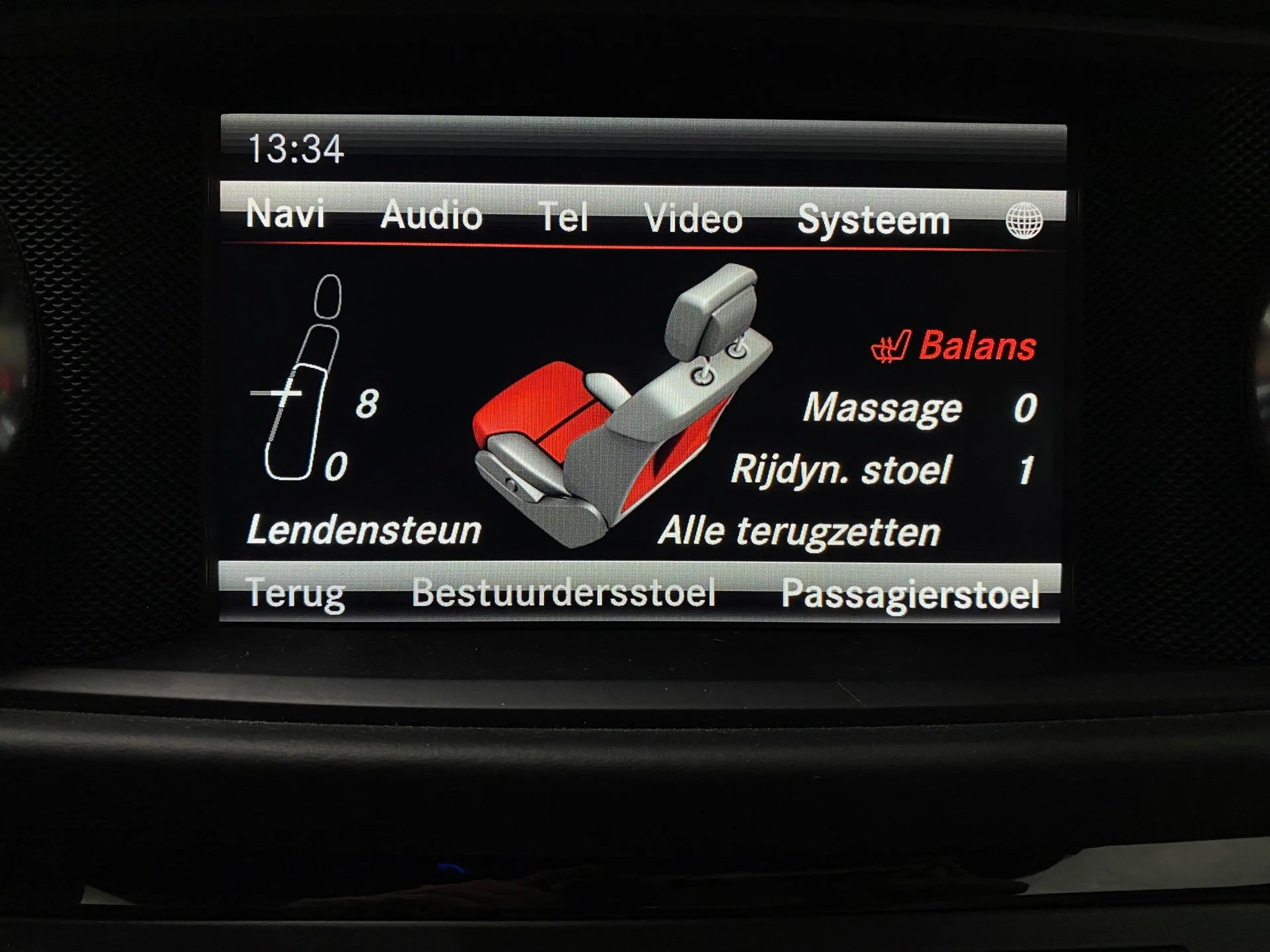 Mercedes-Benz SL 500 AMG Exclusive interrieur Camera Harman Kardon Airs — photo 10