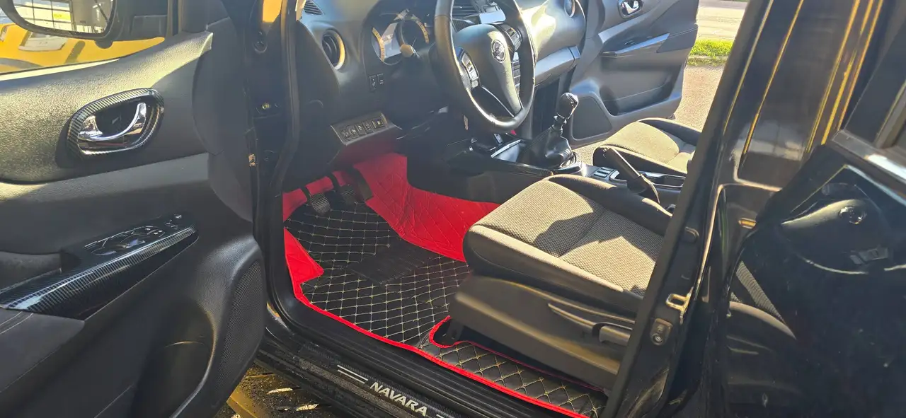 Nissan NP300