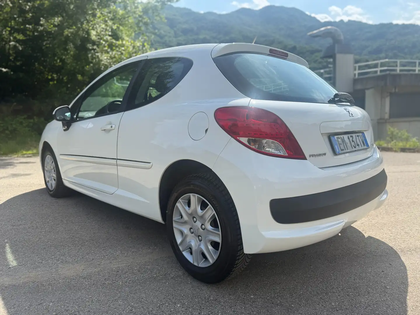 Peugeot 207 207 3p 1.4 8v Energie eco-Gpl 75cv Blanco - 2