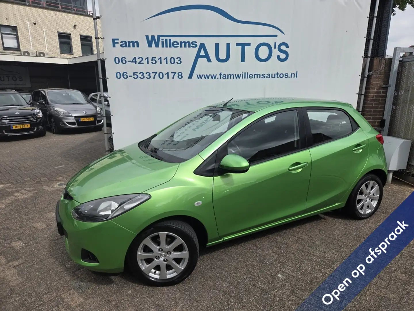 Mazda 2 1.3 S-VT Touring Groen - 1