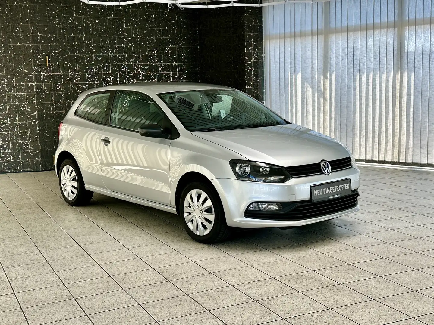 Volkswagen Polo V 2 Hand* Sehr gepflegt* Trendline* Silber - 1