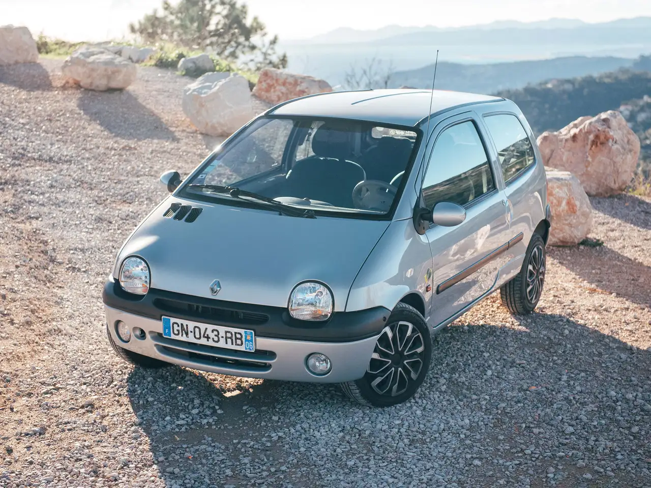 Renault Twingo 1.2 Perrier Edición Limitada, foto 1