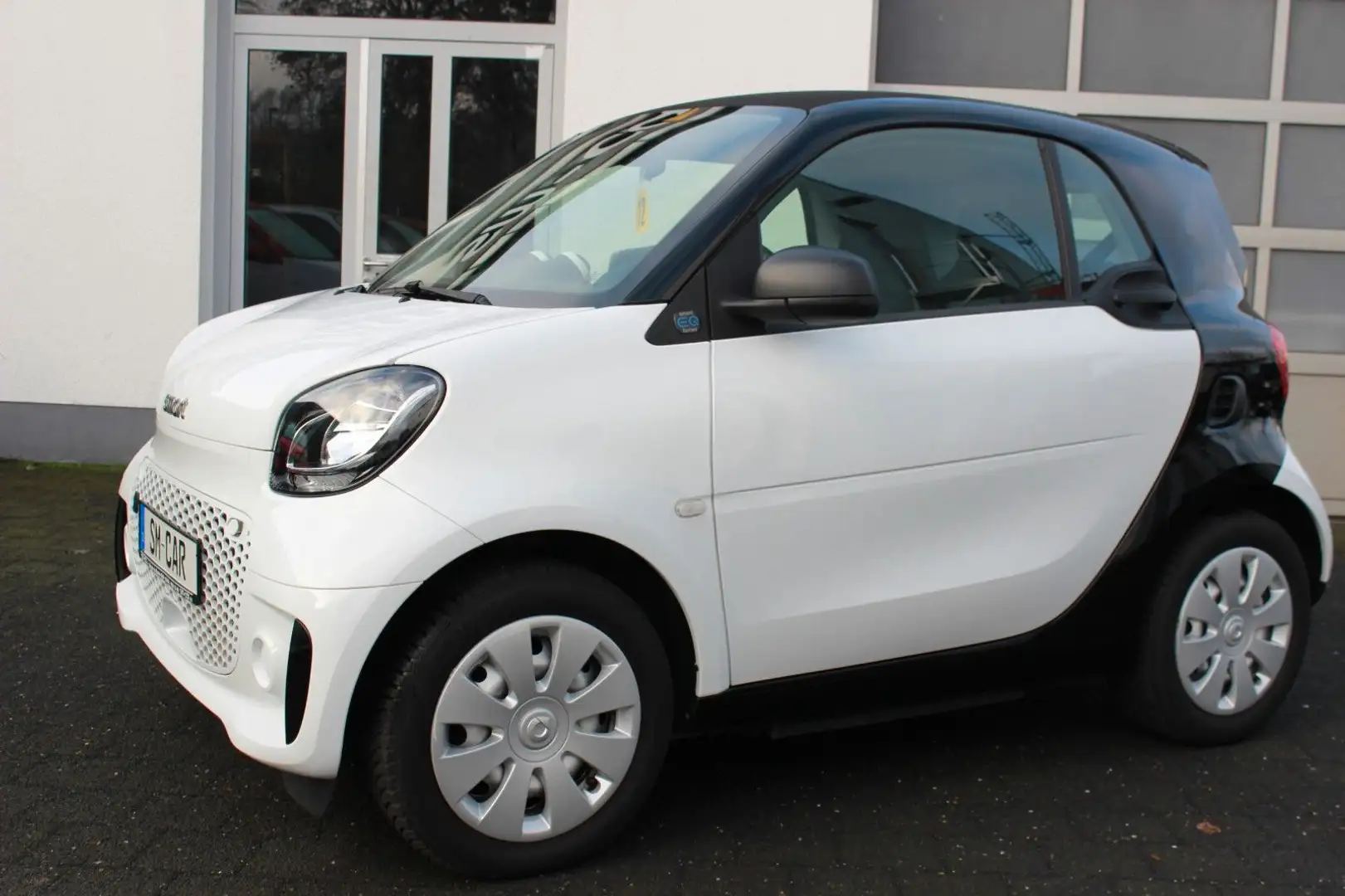 smart forTwo Coupe electric drive / EQ Schwarz - 2