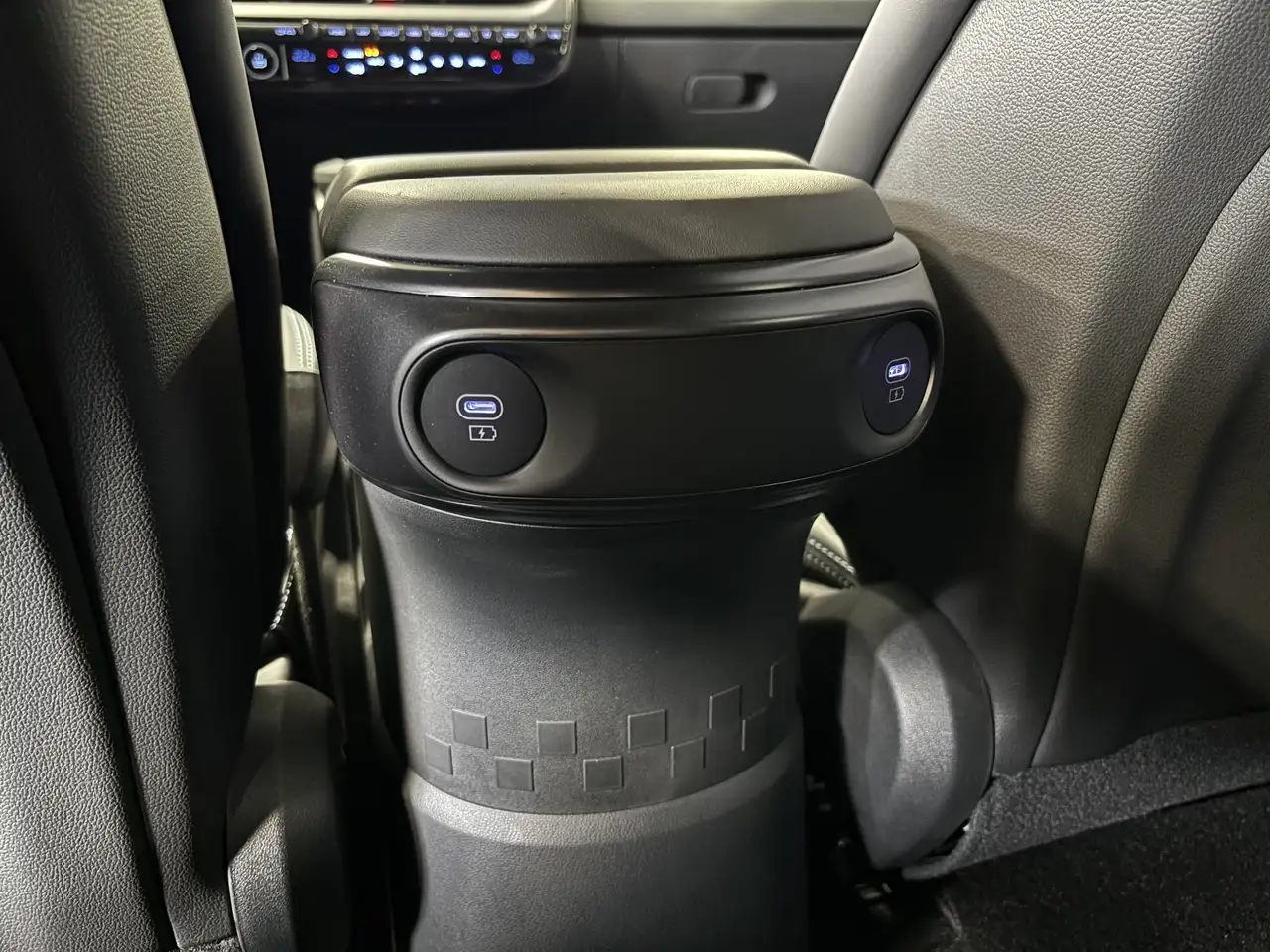Hyundai IONIQ 5 photo Hyundai IONIQ 5